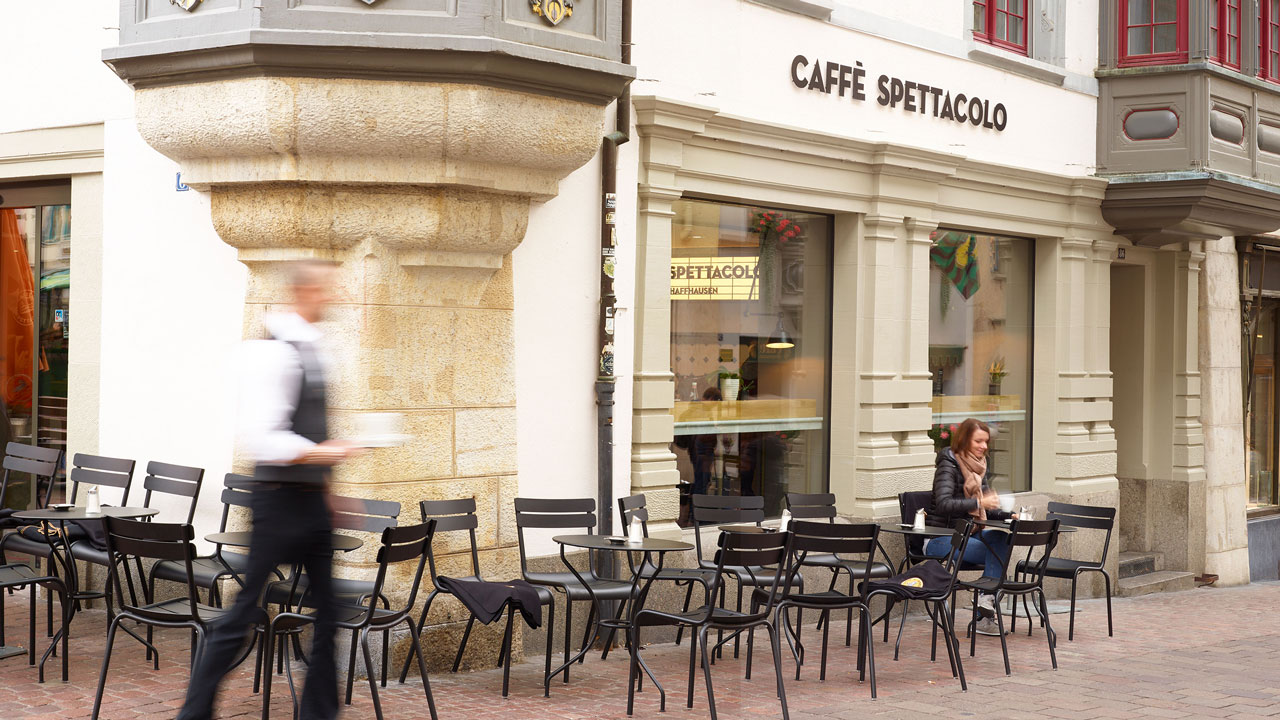 Finde Dein Caffè Spettacolo in Deiner Nähe